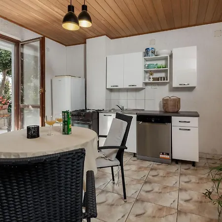 Lovely Home In Jadranovo With Wifi Holiday home *