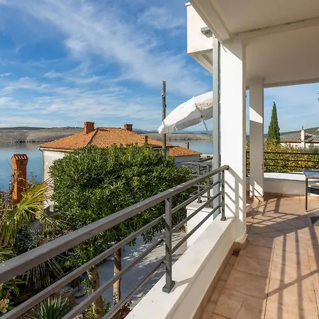 Lovely Home In Jadranovo With Wifi * Jadranovo