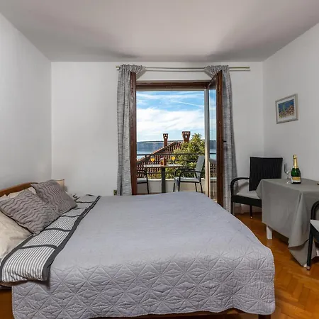 Semesterbostad Lovely Home In Jadranovo With Wifi *